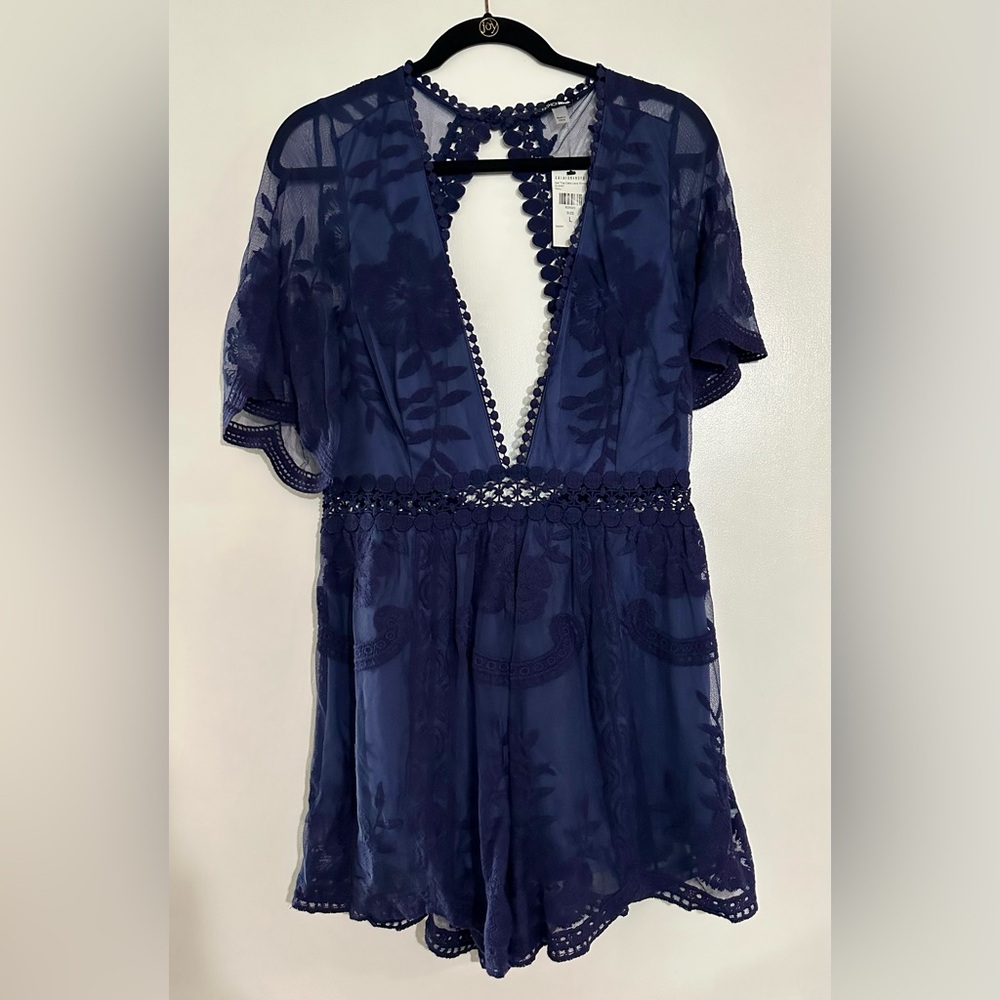 Fashion Nova Set The Date Lace Romper in Navy NWT Size Large
